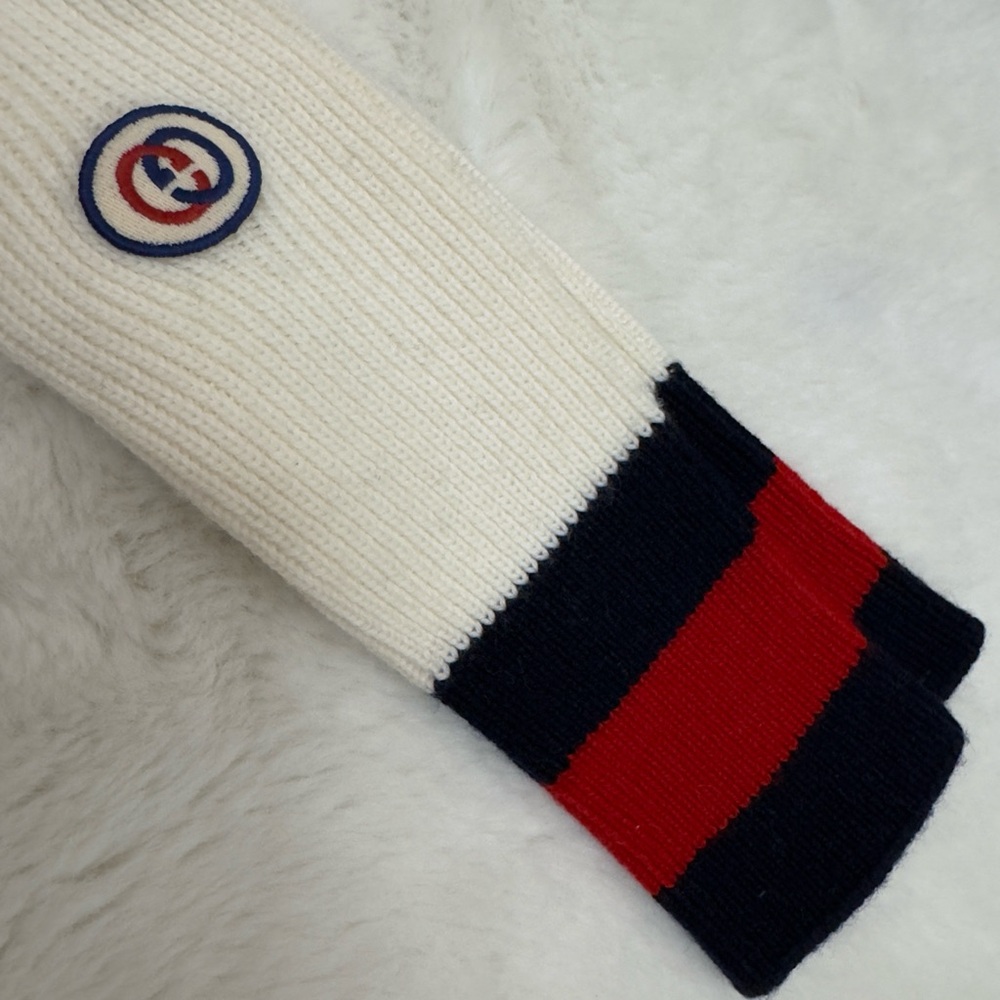 Gucci Cream and Black Ribbed socks with Logo Detail